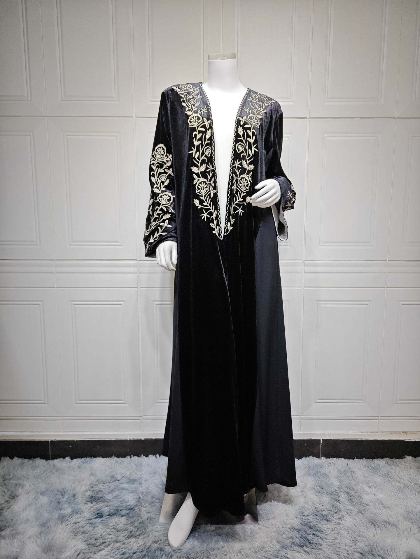 ベルベットオープンアバヤ ドバイ カフタン 女性用 ムスリム - Embroidery Kebaya のレビューと価格