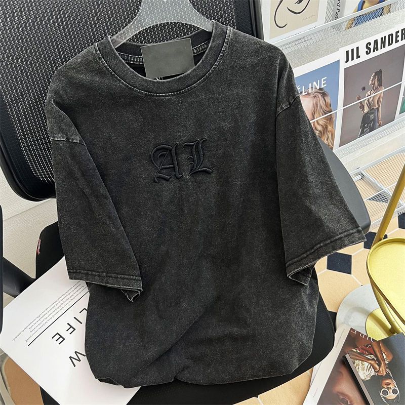 クラシックな文字が刺繍された女性用Tシャツ,ヴィンテージアー - Embroidery Cotton Shirt のレビューと価格