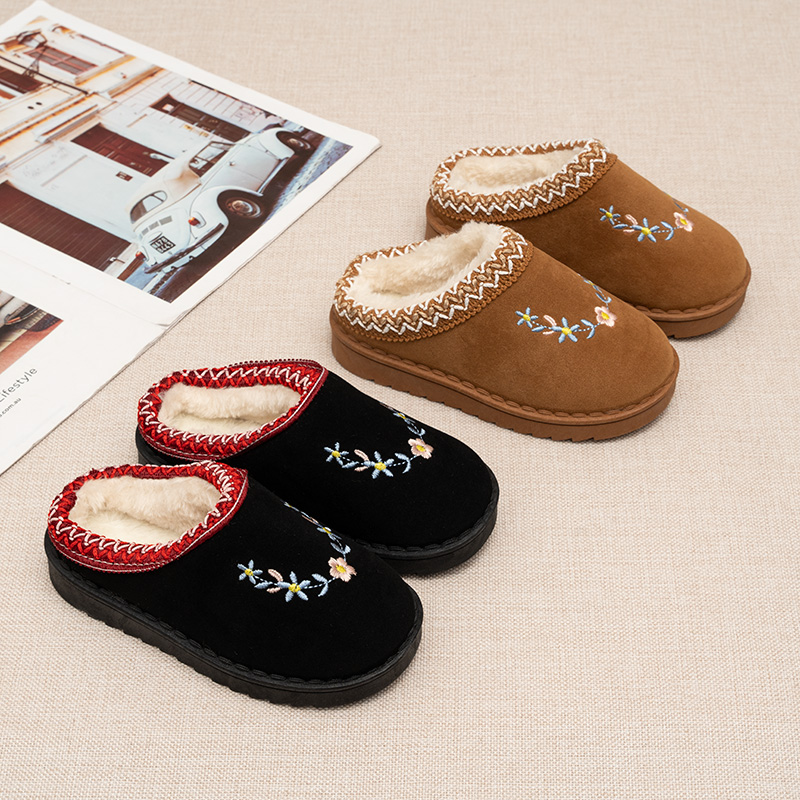 幼児用、花柄刺繍の冬用スリッパ。裏地はフリース素材で、厚底、 - Embroidery Online のレビューと価格